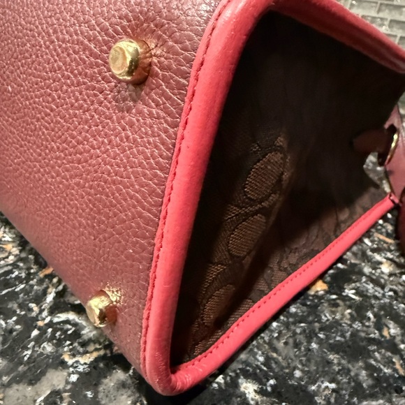 COACH 2021 Dempsey Carryall 
Color - Strawberry Haze 
EUC - Picture 4 of 9